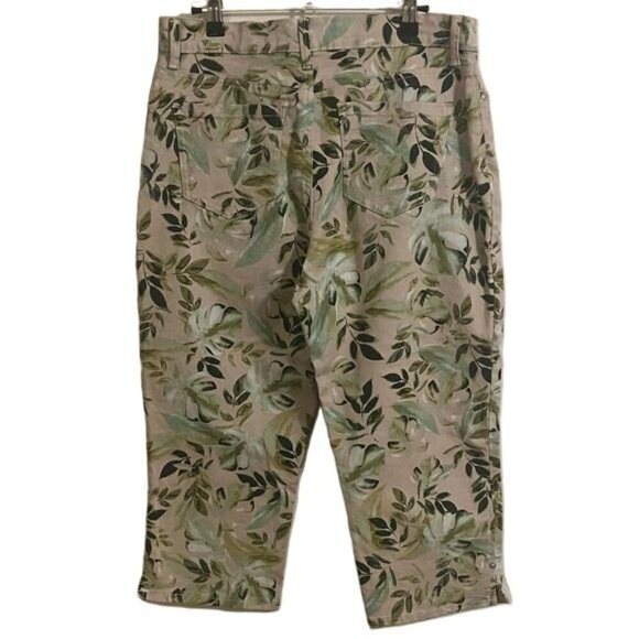 Gloria Vanderbilt Women's Size 10 Floral Print Capri Pants Beige Green - Picture 2 of 6